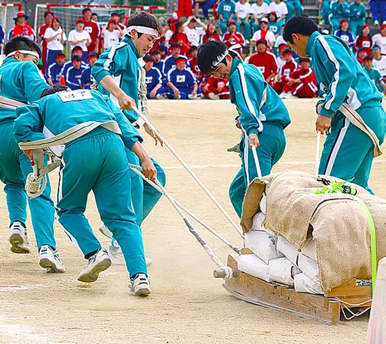 運動会の競技の様子