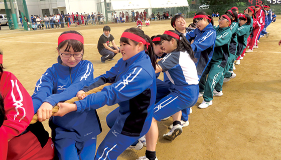 運動会の競技の様子